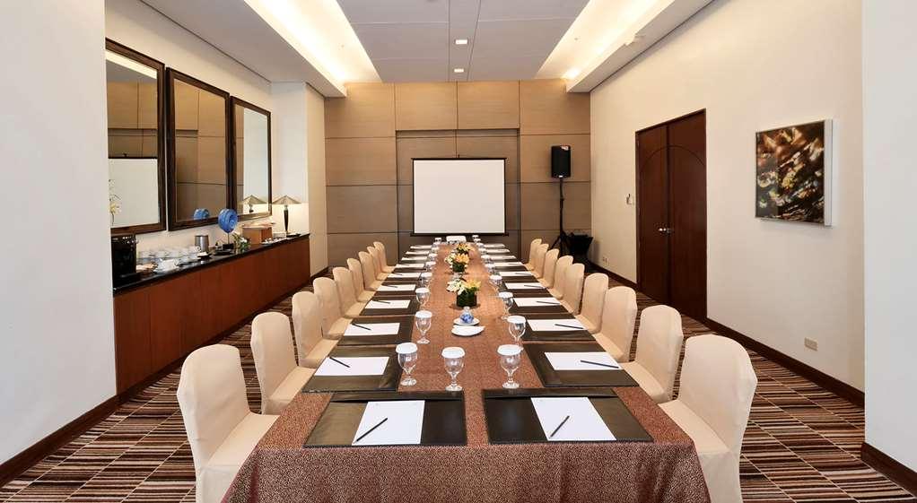 Discovery Suites Manila, Philippines Pasig City Зручності фото