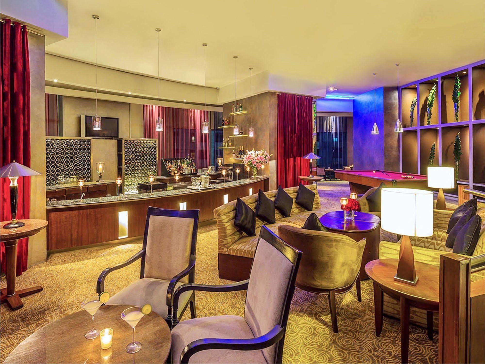 Discovery Suites Manila, Philippines Pasig City Екстер'єр фото